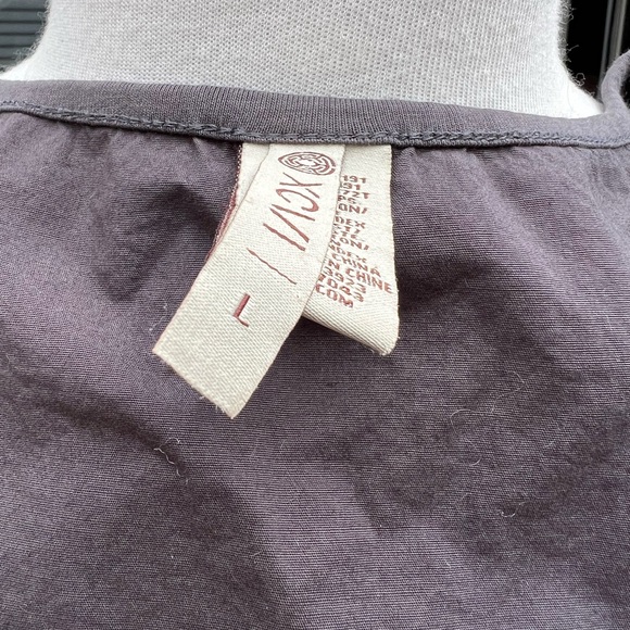 Gorgeous dress, and very flattering   Size L - Picture 4 of 5